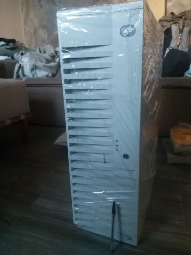 IBM server 320 Pentium Computador Antigo.