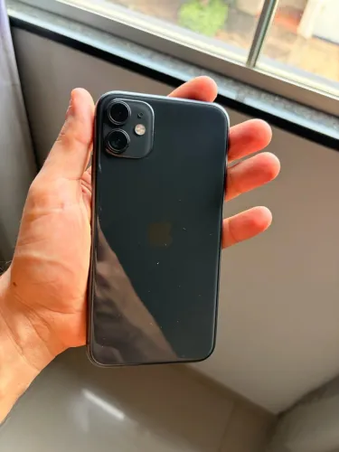 iPhone 11 Preto ? Excelente Estado de Conservação
