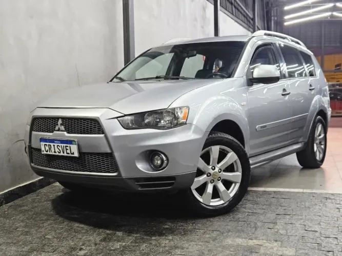 Mitsubishi Outlander 2.4 16V 170cv Aut. 2011