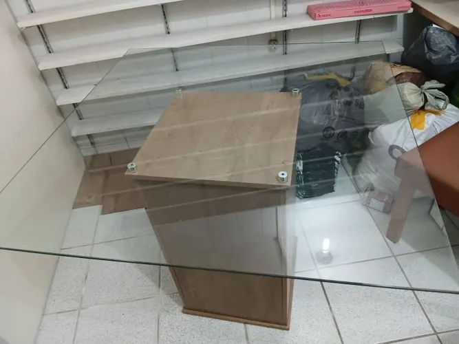 Mesa com base mdf