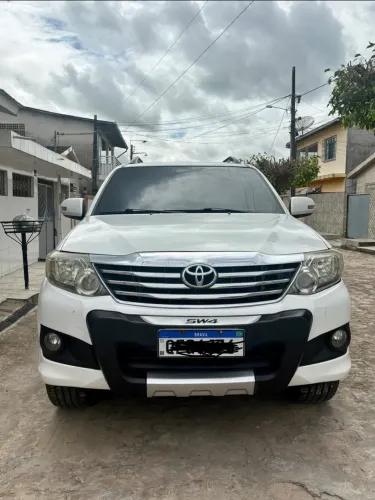 Toyota Hilux SW4 SR 4X2 2.7/2.7 Flex 16V Mec. 2015