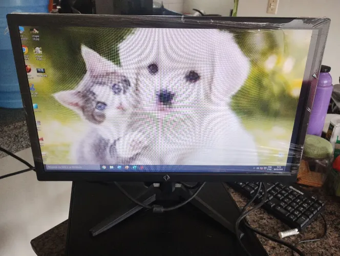 VENDO ESTE MONITOR DE LED 20 POLEGADAS COM HDMI E VGA SÓ 249,00