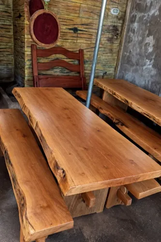Mesa de madeira maciça rústica piquiá