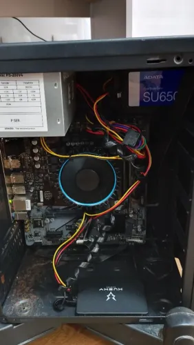 Computador Core i3 (12ª Geração) com 8Gb, SSD 240Gb (2 SSDs de 120Gb) - SOMENTE CPU