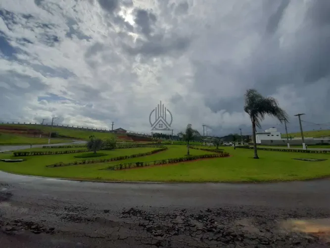 Terreno em Condomínio à venda, no Village da Serra em Tremembé, Loteamento Comercial e Res