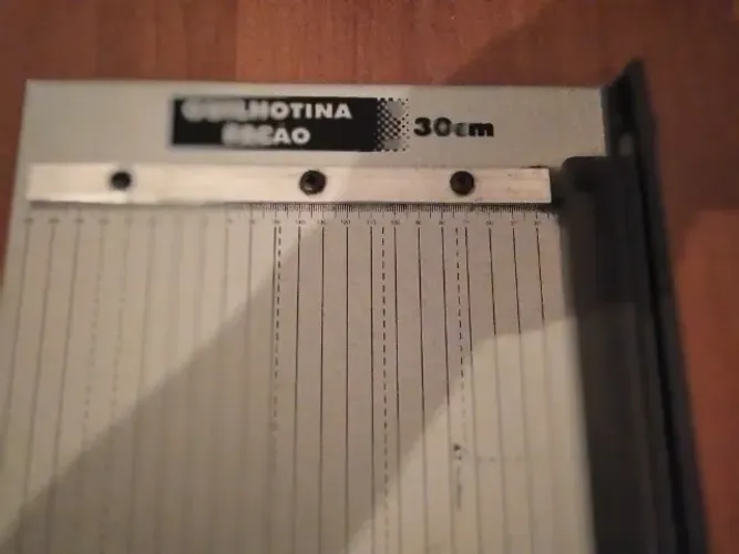 Guilhotina manual de facão 30cm