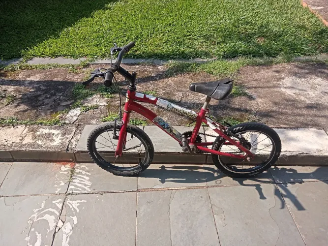 Bicicleta  infantil aro 16.