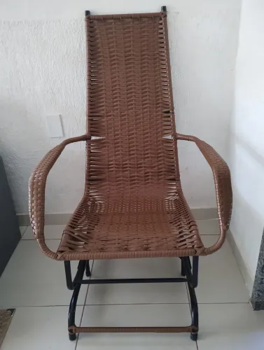 Cadeira de Balanço Semi nova