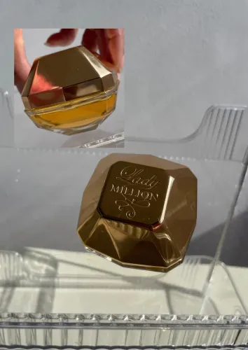 Perfume lady million