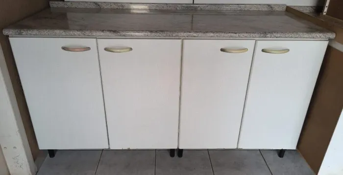 Balcão cozinha 4 portas