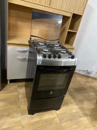 Fogão Eletrolux 4 bocas inox funcionando perfeitamente