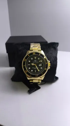 Relógio masculino luxuoso dourado