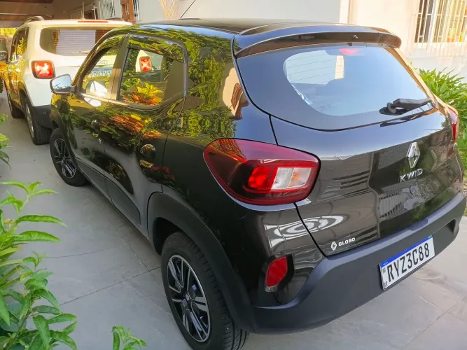 Renault Kwid Intense 1.0 Flex 12V 5P Mec. 2025