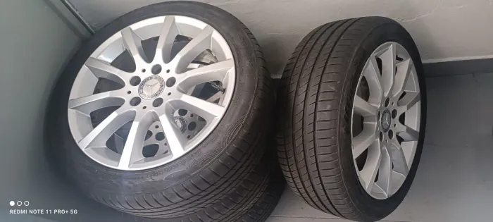  Rodas c pneus  Mercedes
