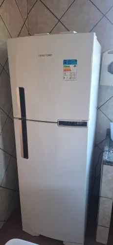 Vendo geladeira branstemp