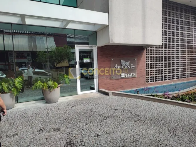 Apartamento à Venda ou Locação no Edifício Aquajardim  Região Central de Londrina