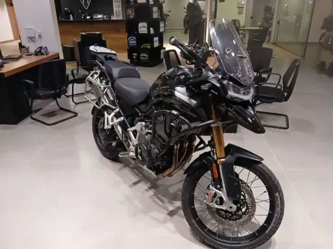 TRIUMPH TIGER 1200 BLACK EDITION 24/24 SEMINOVA 13.905KM