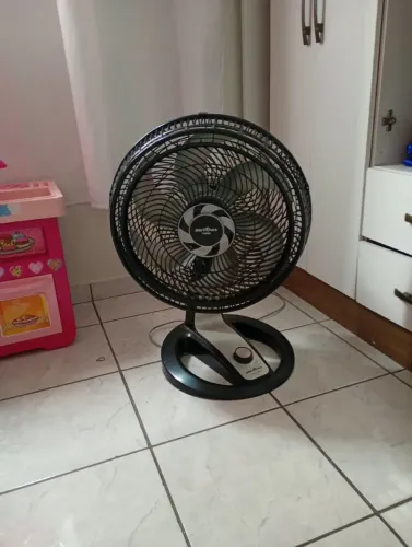 Ventilador de Mesa Britânia Turbo 110V - R$ 180