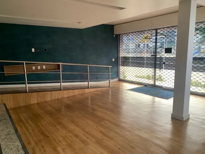 Galpão/Prédio Comercial à Venda em Itaipu