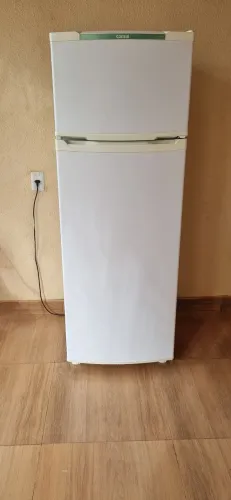 Vendo Geladeira Cônsul 