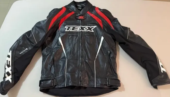 Vendo artigos para motociclista: JAQUETA, CALÇA, COLETE e CAPACETE