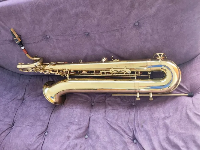 Sax barítono marca harmonics 