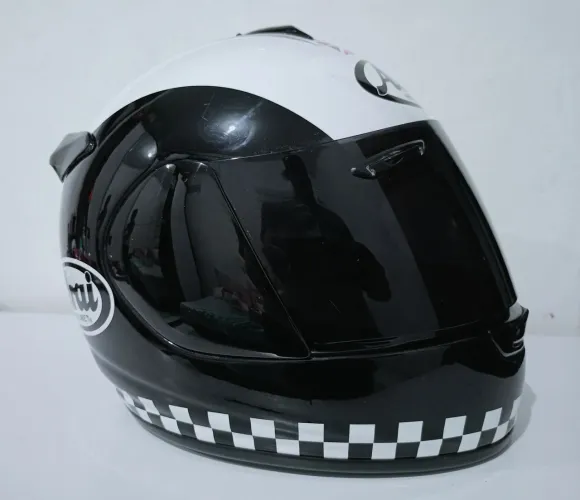 Capacete Arai Chaser Phil Tam 58