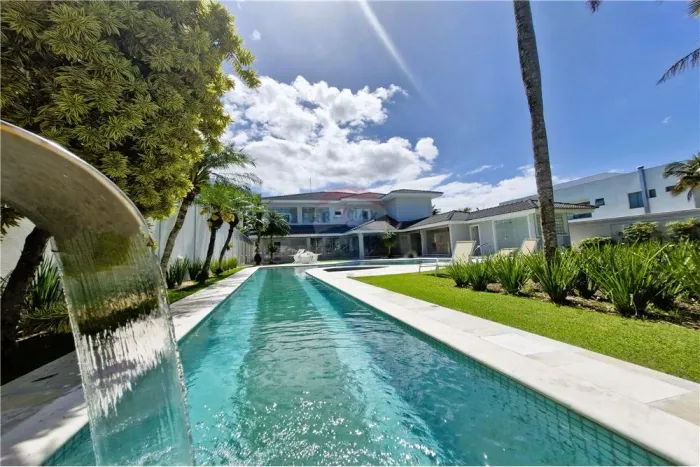 Casa em condomínio à venda na Praia de Pernambuco - Guarujá