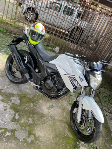 FAZER 250 2014. 11.000$