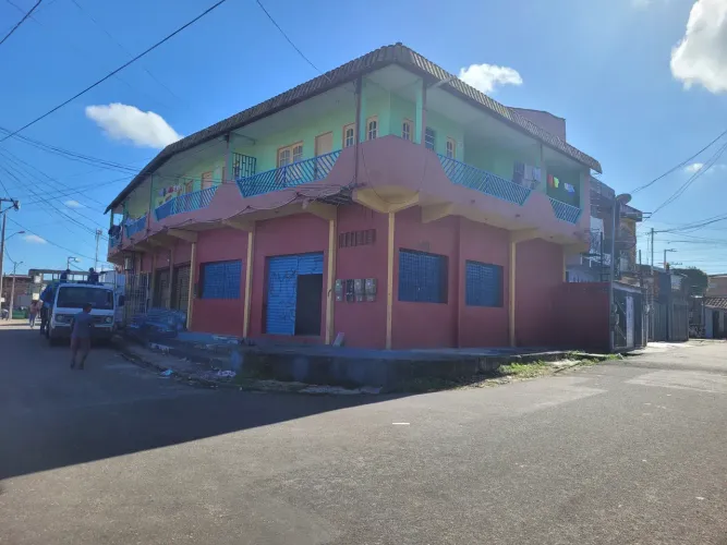 Lene Pegado Vende Prédio Comercial de 2 Andares próximo da Boate Locomotiva