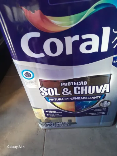 Lata nova de Tinta impermeabilizante Coral