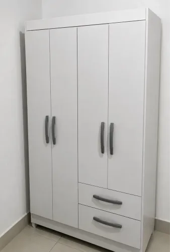 Guarda-roupa de solteiro