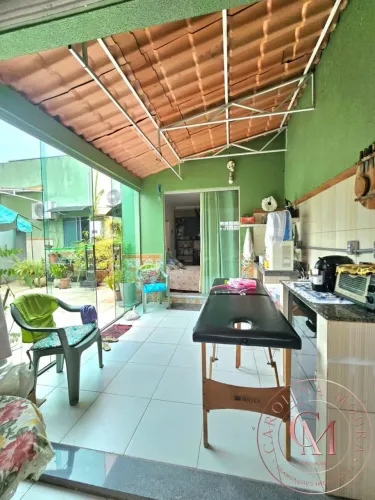 Condomínio Cidade Jardim II Casa com 4 quartos sendo 3 suítes.