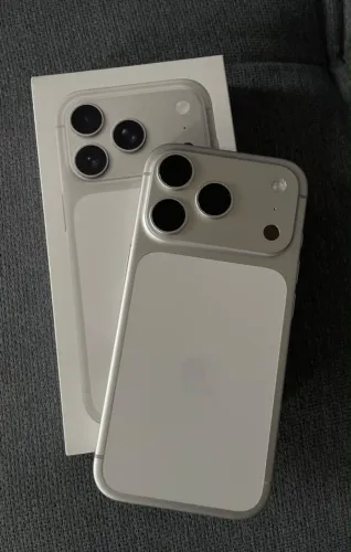 IPHONE 17 PRO MAX 256/GB NOVO, VAI A CAIXA E A NOTA FISCAL ( GARANTIA APPLE )