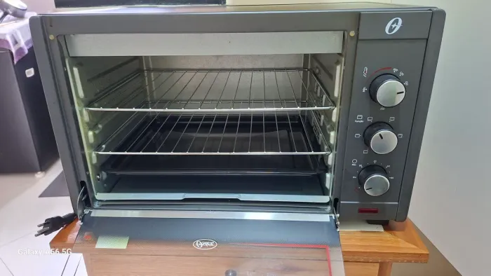 Forno eletrico - com a mesa 