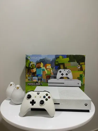 Xbox one S bem novo!
