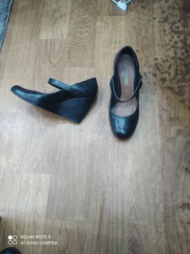 Sapato Anabela da Corello Tam.36