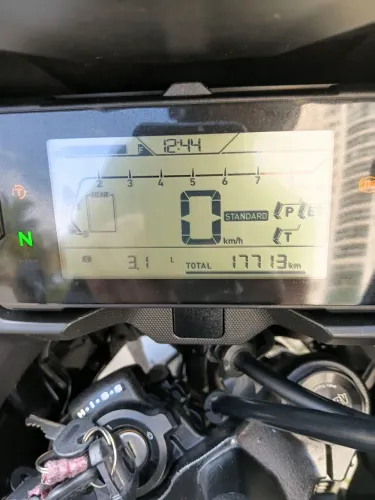 Honda NC750 vermelha 2025
