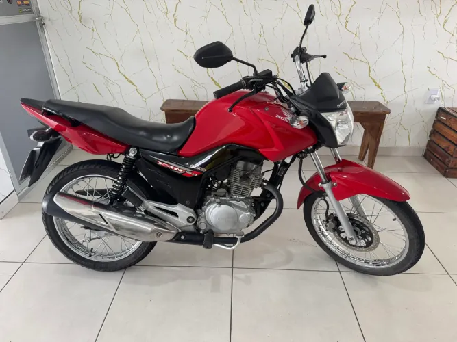 Vende-se Fan 2013,2014. Emplacada 26.