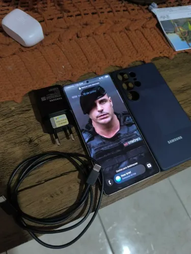 Vendo S25 ultra 256GB zerado com Nota fiscal (SOMENTE VENDA) (NÃO ENVIO)