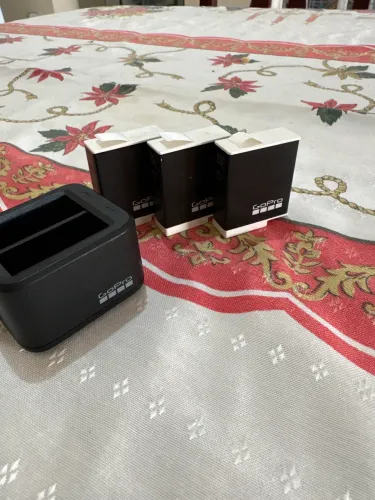 Carregador + baterias Gopro 11