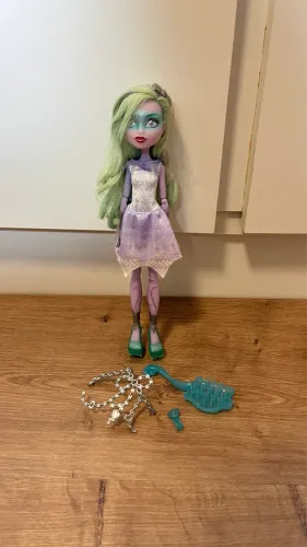 Boneca Monster High Twyla