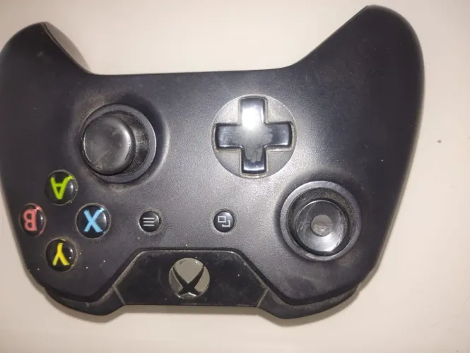 Xbox One Fat 1TB Completo + 18 jogos e acessórios