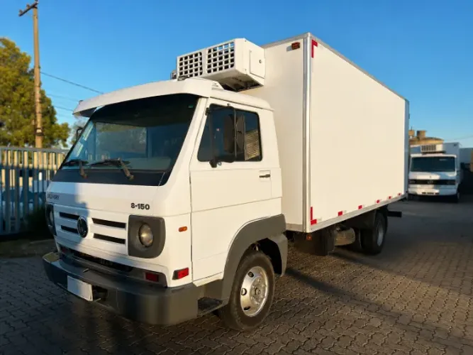 Volkswagem 8.150E Delivery - Baú frigorífico com Equipamento de Refrigeração