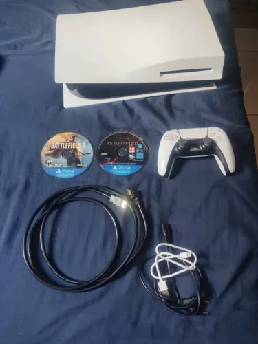 PS5 C/ controle e 2 jogos