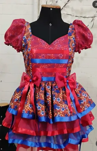 Lindo Vestido de festa junina adulto 