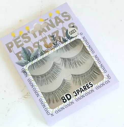 Cílios postiços 
