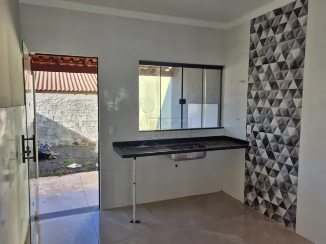Casa construída recentemente, garantia do construtor, ótima localização em Jardinópolis;