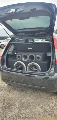 Vendo Caixaria + 2 Pionner 400w.