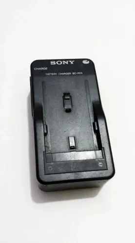 Carregador Filmadora Sony BC-V615 NP-FM50 FM51 FM55 FM500